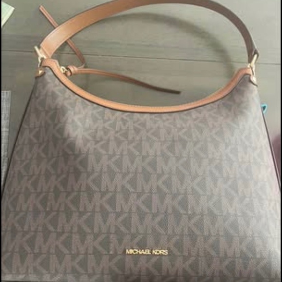 Michael Kors Maeve Large Hobo Shoulder Bag - Picture 1 of 6